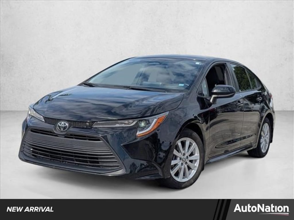 Used 2023 Toyota Corolla LE Sedan