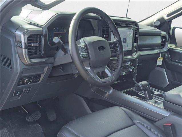 2025 Ford F-150 Lariat photo 3