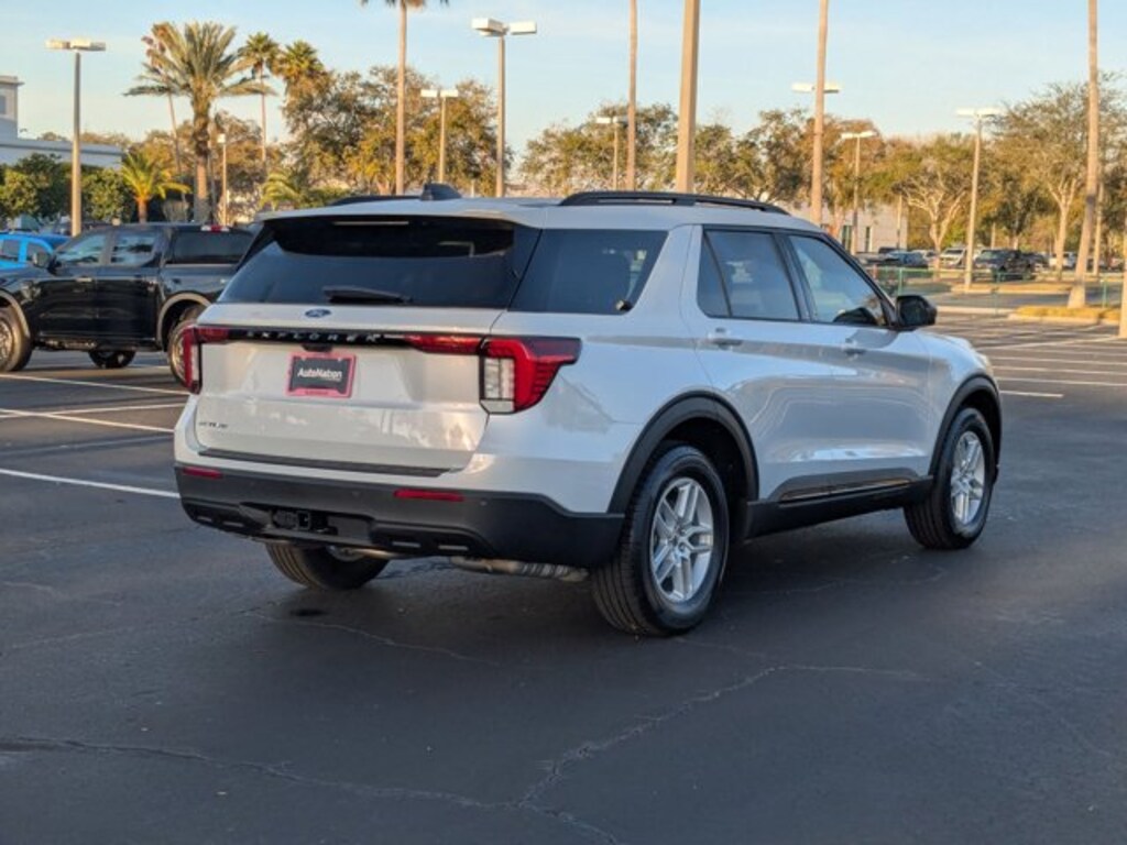 New 2026 Ford Explorer Active w/200A Pkg SUV