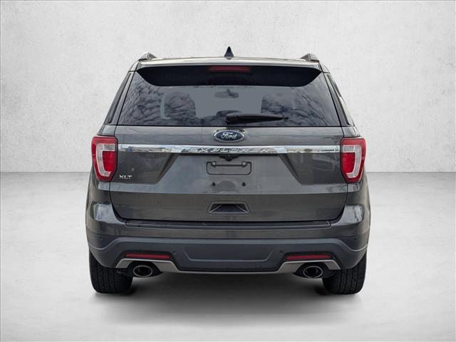 2018 Ford Explorer XLT photo 4