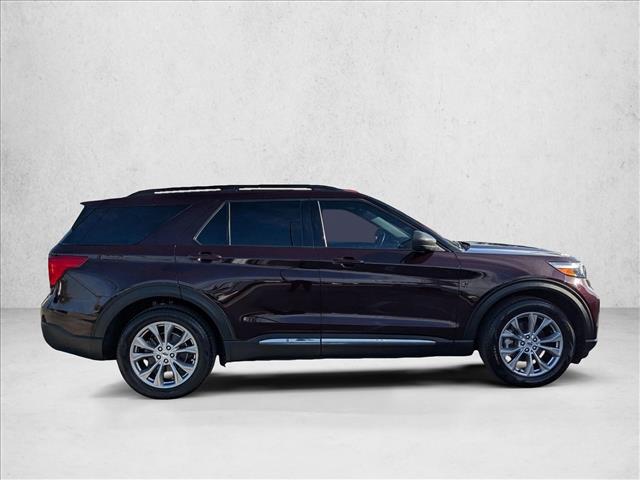 2022 Ford Explorer XLT photo 4