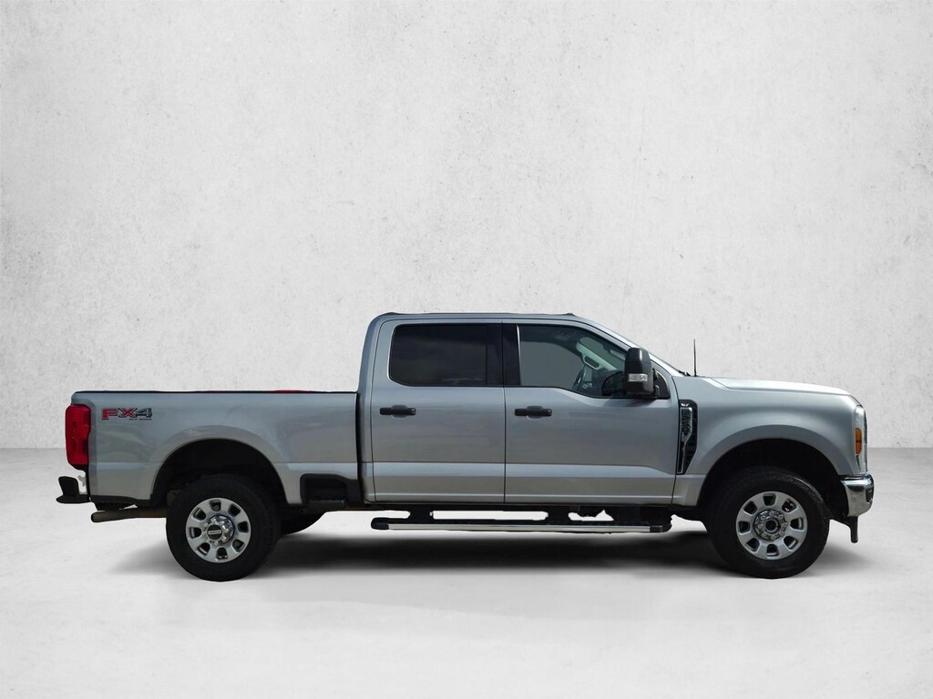 Certified 2024 Ford F-250 XLT Truck Crew Cab