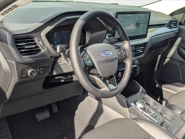 2025 Ford Escape photo 3