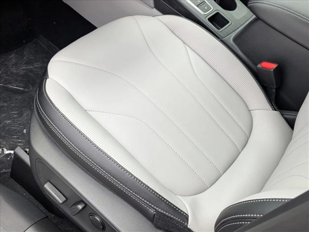 New 2025 Ford Escape PHEV SUV