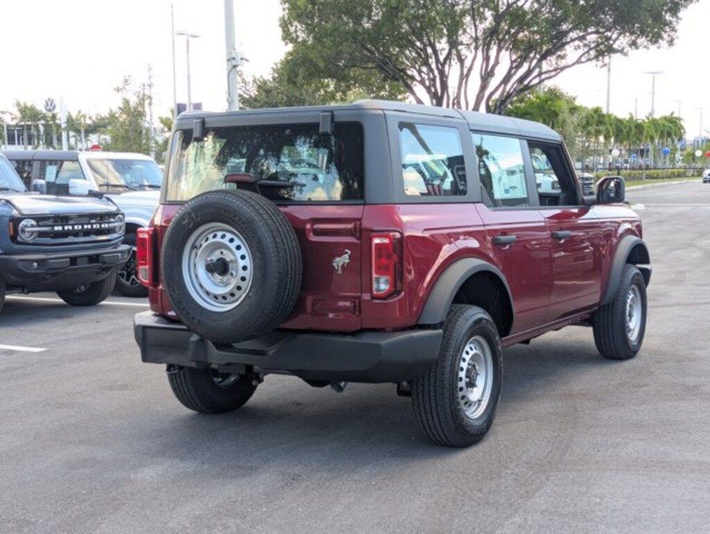 New 2025 Ford Bronco Base SUV