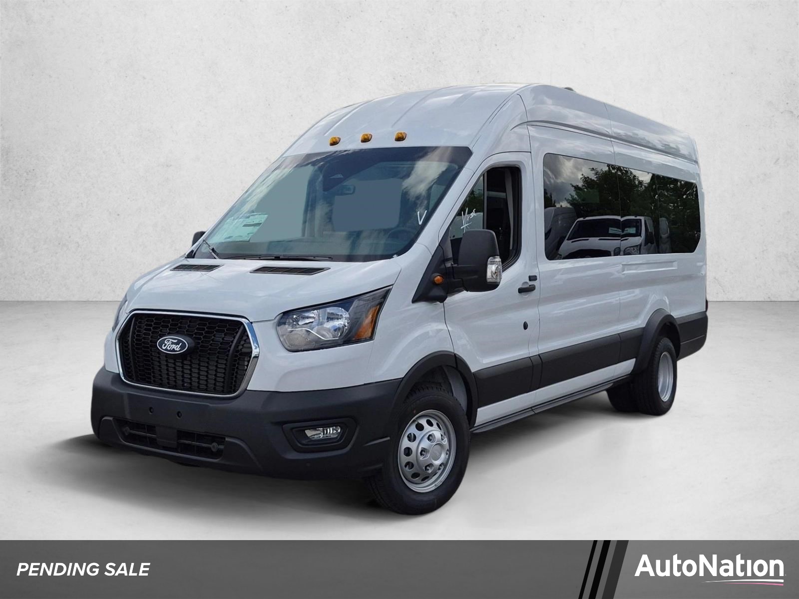  Ford Transit-350 Passenger