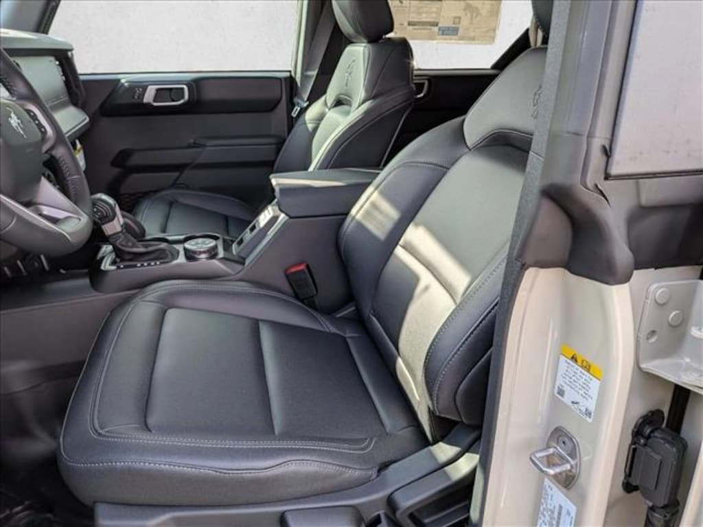 New 2025 Ford Bronco Badlands SUV