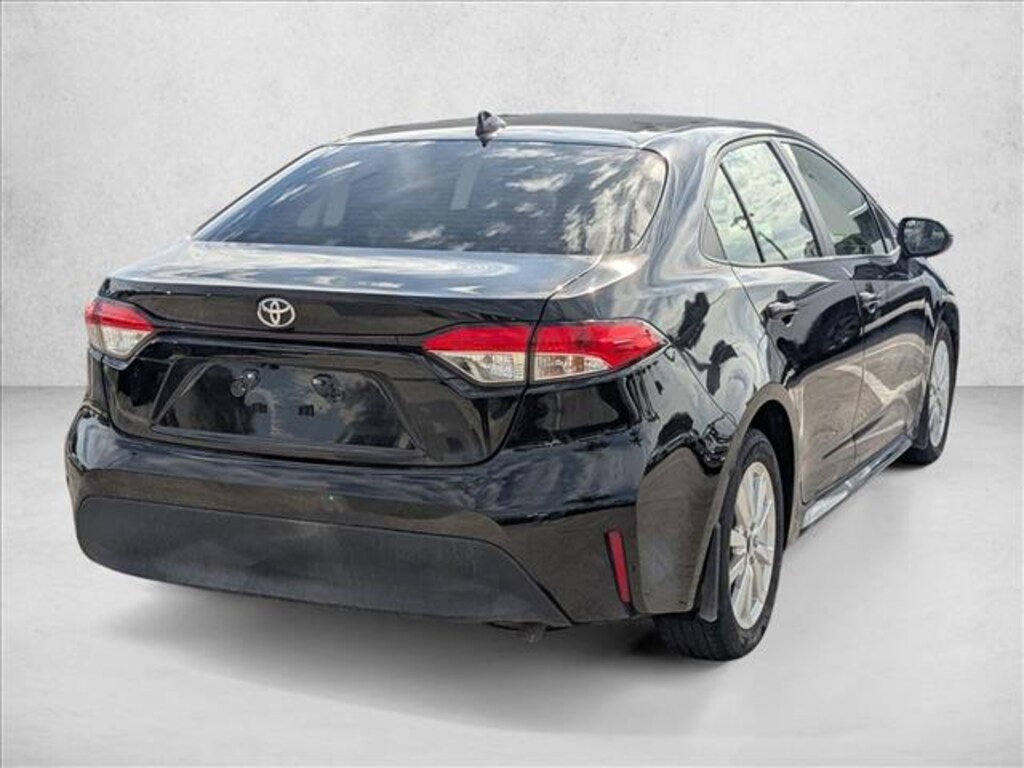 Used 2023 Toyota Corolla LE Sedan