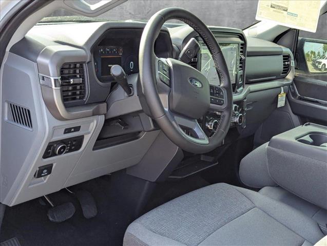 2025 Ford F-150 XLT photo 3