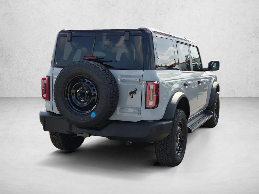 New 2026 Ford Bronco Outer Banks SUV