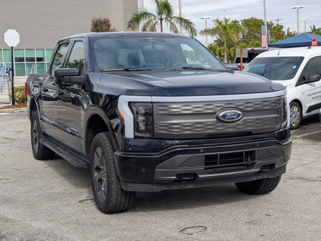 Certified 2023 Ford F-150 Lightning LARIAT Truck SuperCrew Cab