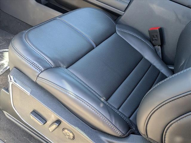 2026 Ford F-250 Platinum photo 4