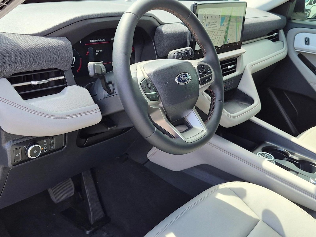 New 2026 Ford Explorer Active w/200A Pkg SUV