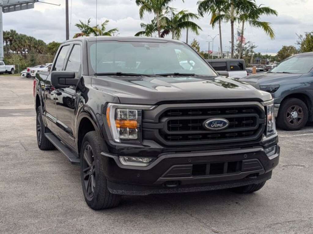 Used 2021 Ford F-150 XLT Truck SuperCrew Cab