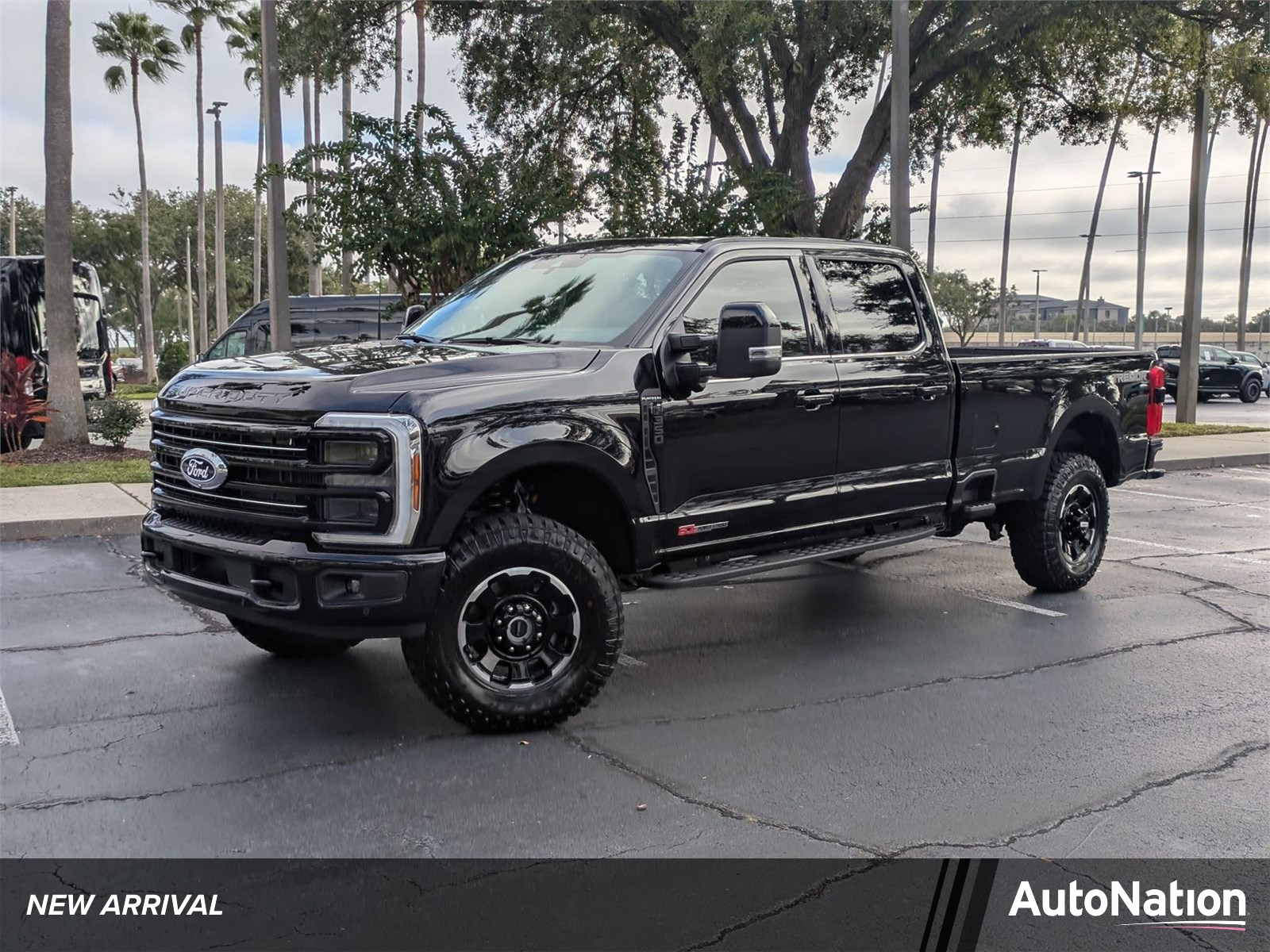 New 2027 Ford F-350 Platinum Truck Crew Cab
