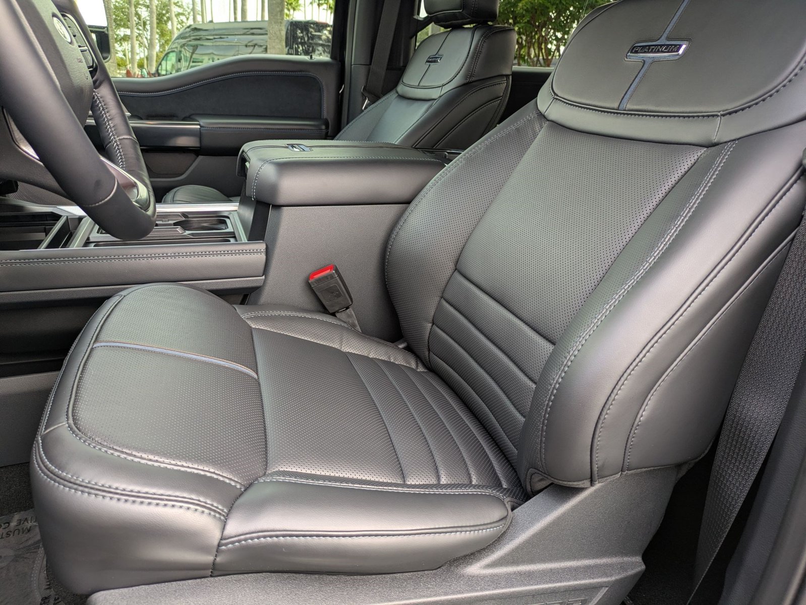 New 2027 Ford F-350 Platinum Truck Crew Cab