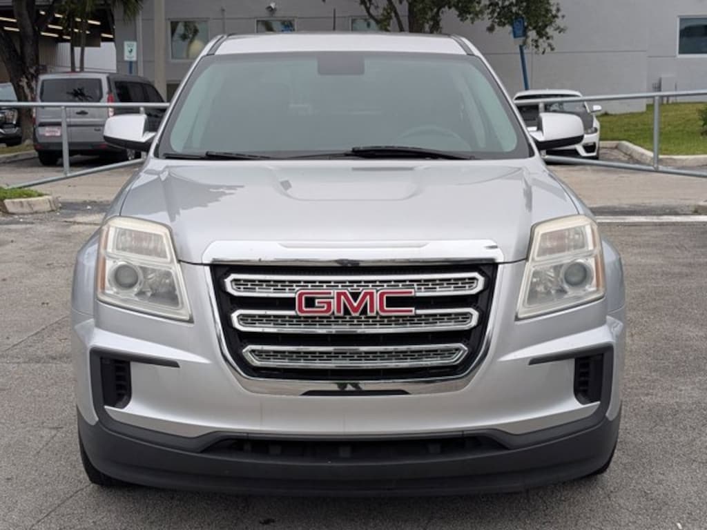 Used 2017 GMC Terrain SLE SUV