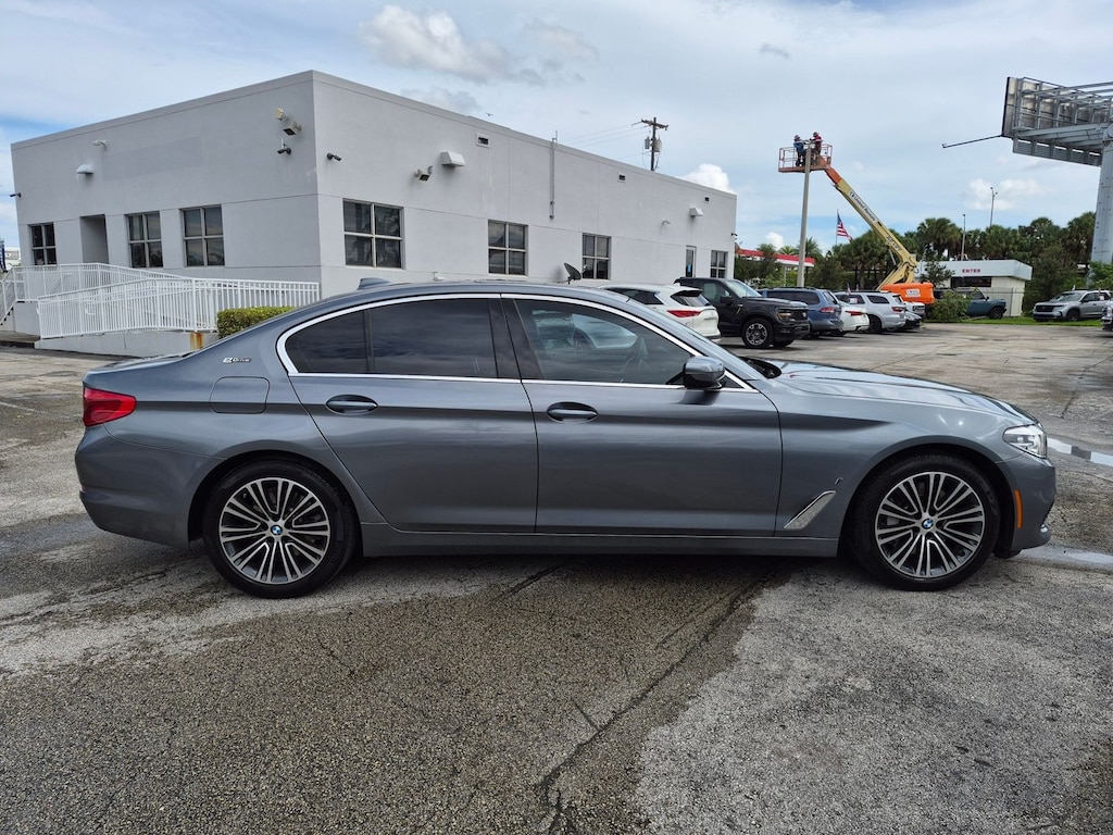 Used 2019 BMW 530e 530e iPerformance Sedan