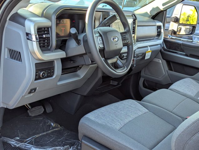 2026 Ford F-350 XLT photo 3