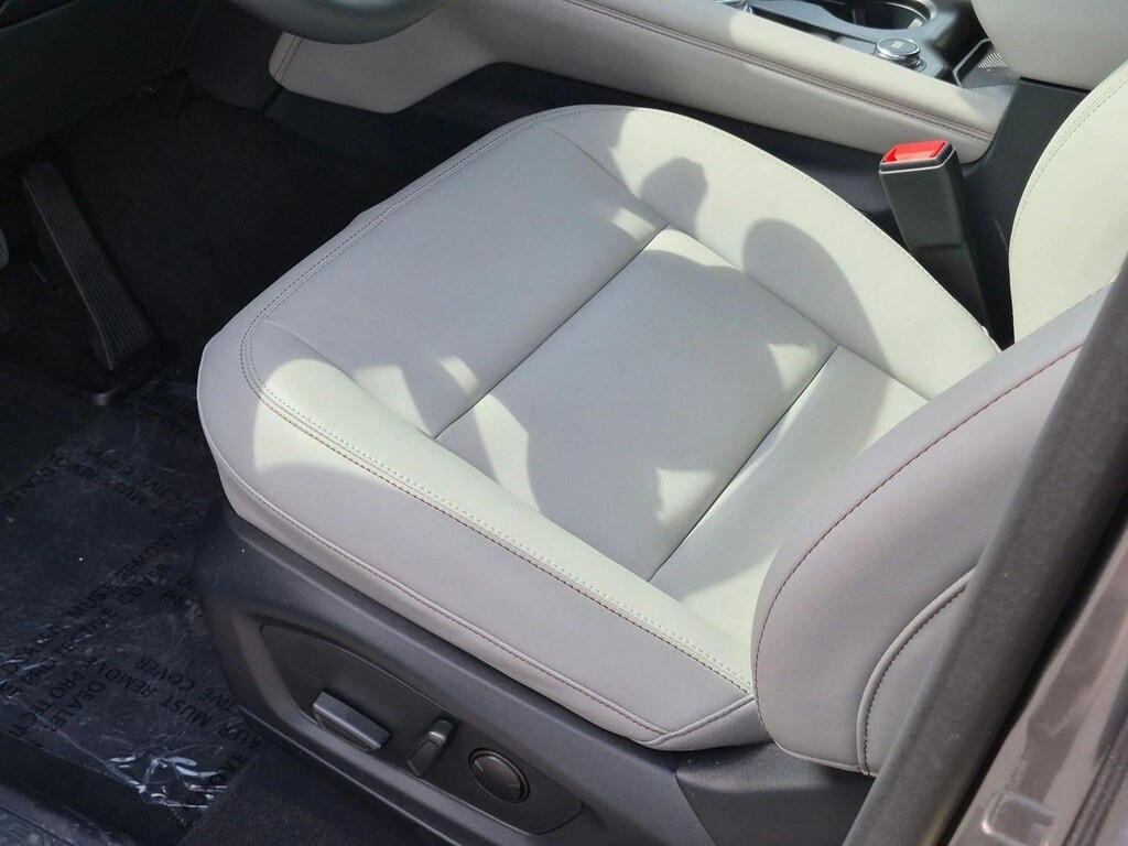 New 2026 Ford Explorer Active w/100A Pkg SUV