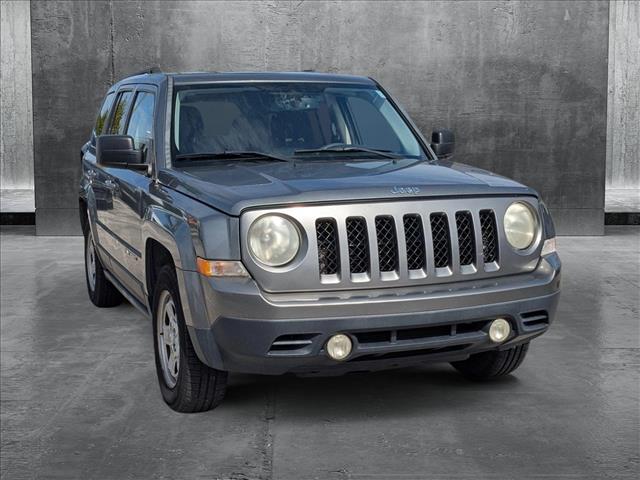 2014 Jeep Patriot Sport photo 3