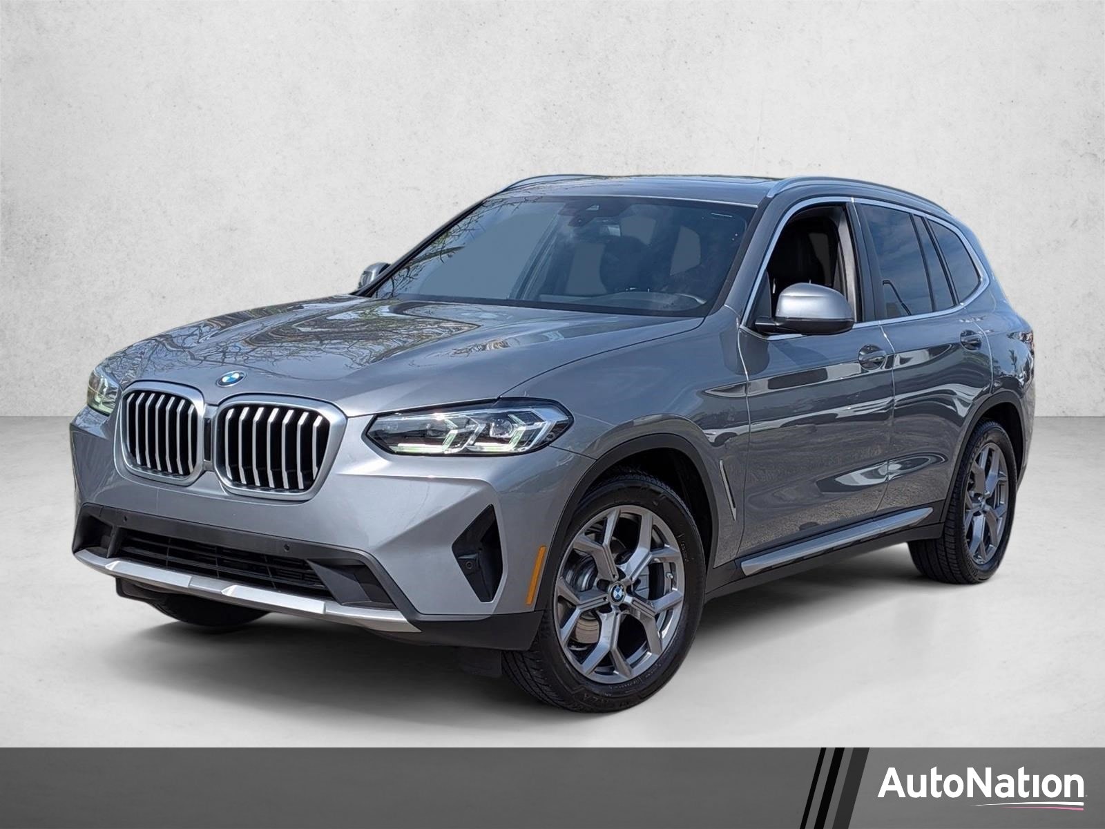 2023 BMW X3 sDrive30i's photo