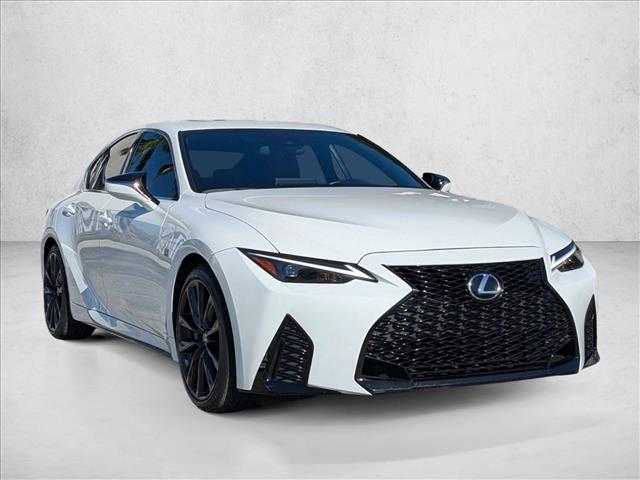 2024 Lexus IS 350 F SPORT photo 3