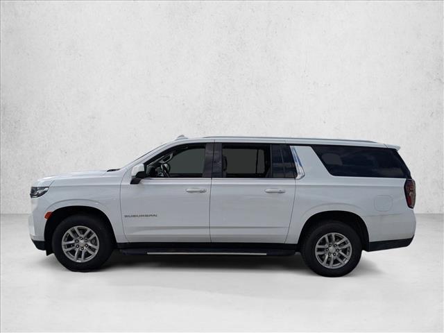 2023 Chevrolet Suburban LT photo 4