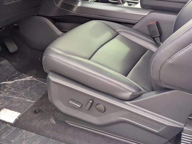 2025 Ford F-150 Lariat photo 4