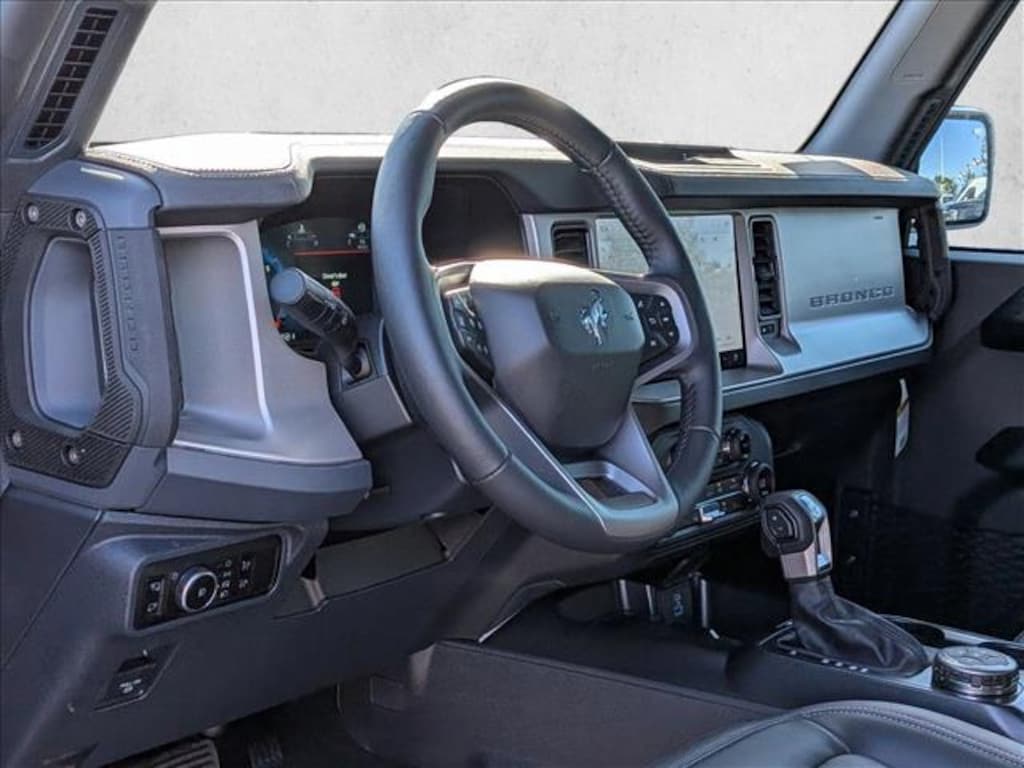 New 2025 Ford Bronco Outer Banks SUV