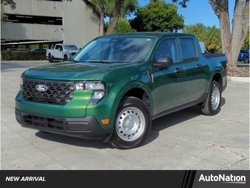 New 2025 Ford Maverick XL Truck SuperCrew