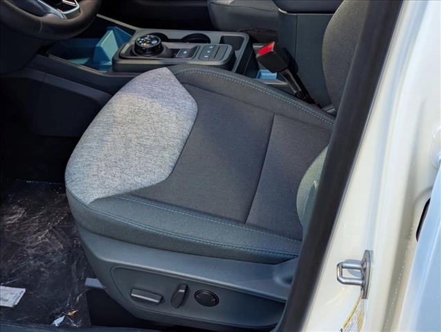 2025 Ford Maverick XLT photo 4