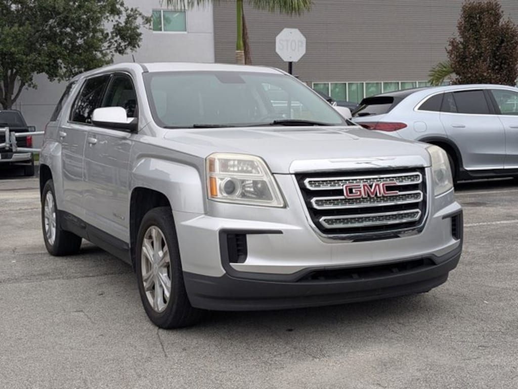 Used 2017 GMC Terrain SLE SUV