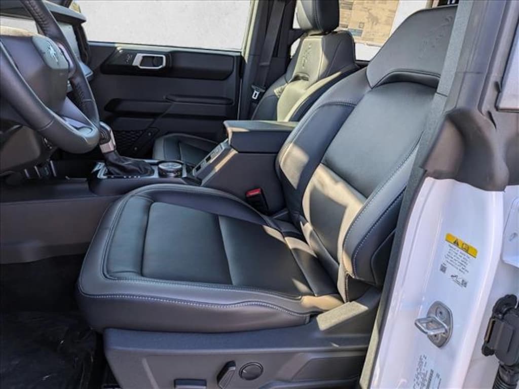 New 2025 Ford Bronco Outer Banks SUV