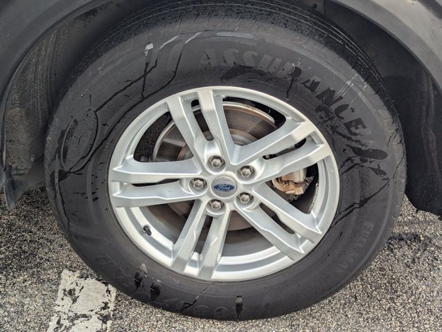 2020 Ford Explorer XLT photo 3