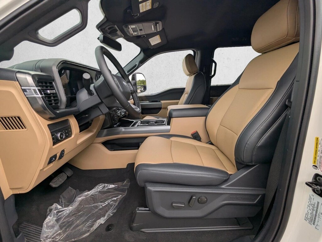 New 2026 Ford F-250 LARIAT Truck Crew Cab