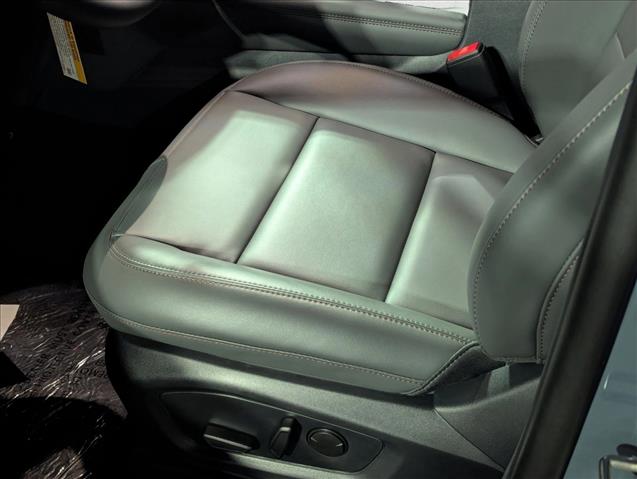 2026 Ford Explorer photo 4