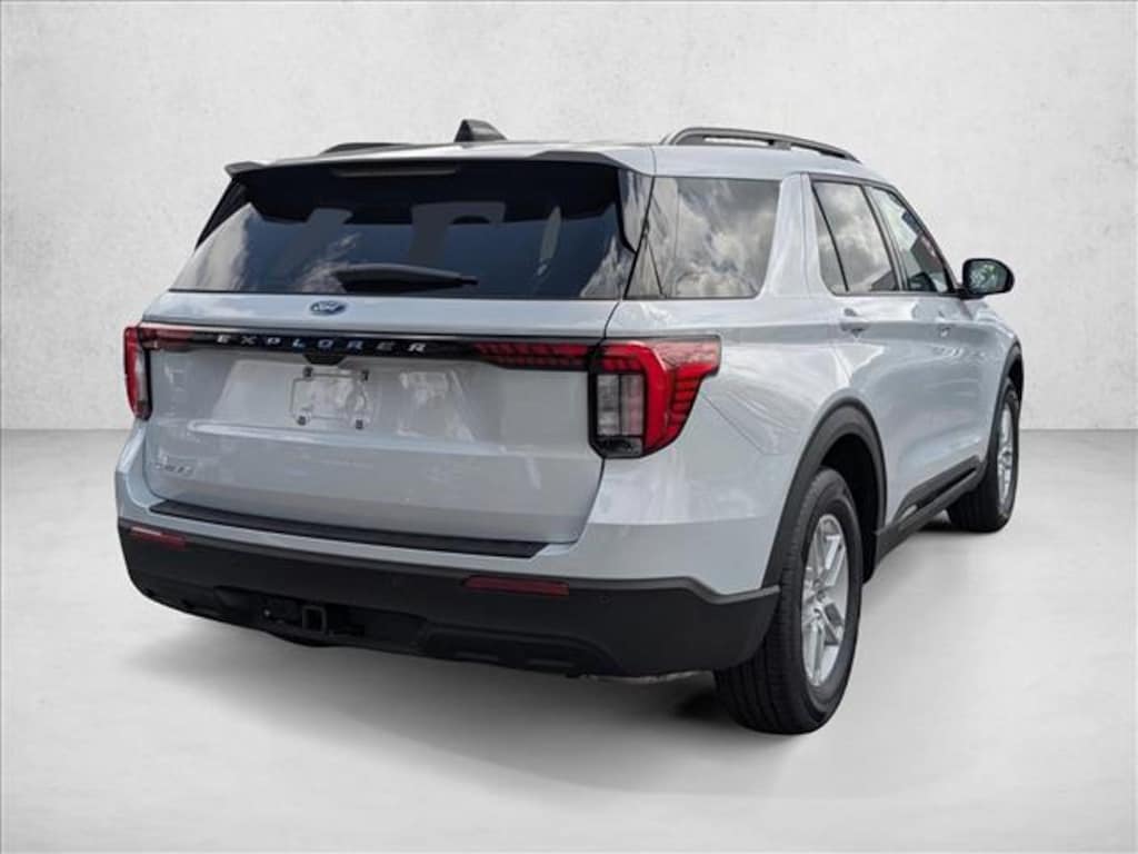 New 2026 Ford Explorer Active w/200A Pkg SUV