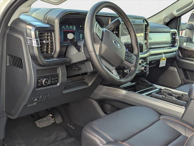 2025 Ford F-250 Lariat photo 3