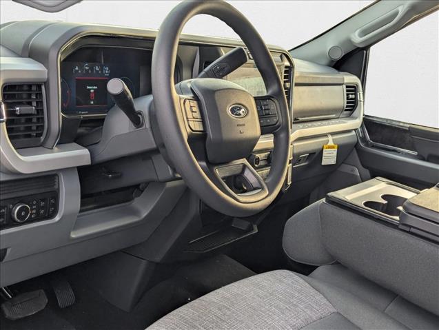 2026 Ford F-350 XLT photo 3