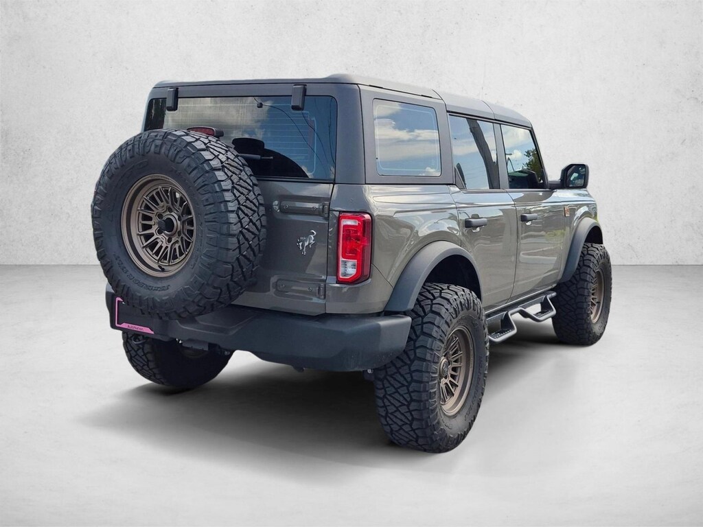 New 2026 Ford Bronco Base SUV