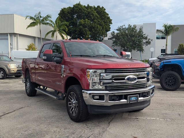 2019 Ford F-250 Lariat photo 3