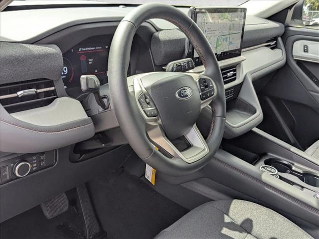 New 2026 Ford Explorer Active w/200A Pkg SUV