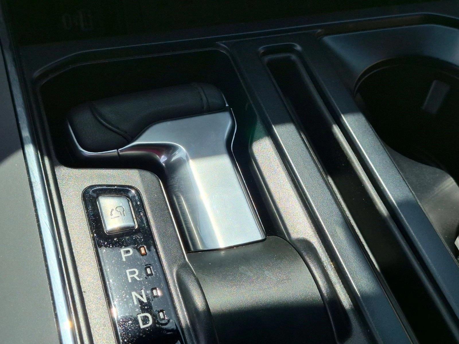 2024 Ford F-150 Lariat - Photo 11
