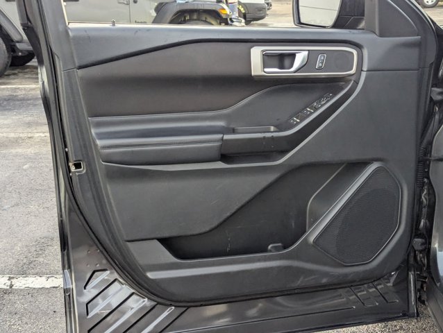 2020 Ford Explorer XLT photo 4