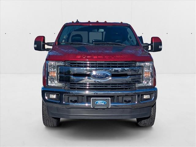 2019 Ford F-250 Lariat photo 2