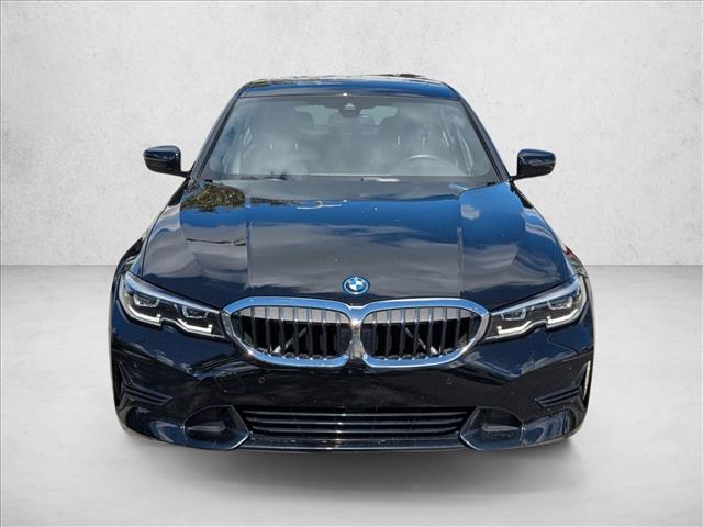 2022 Bmw 330e Sedan photo 2