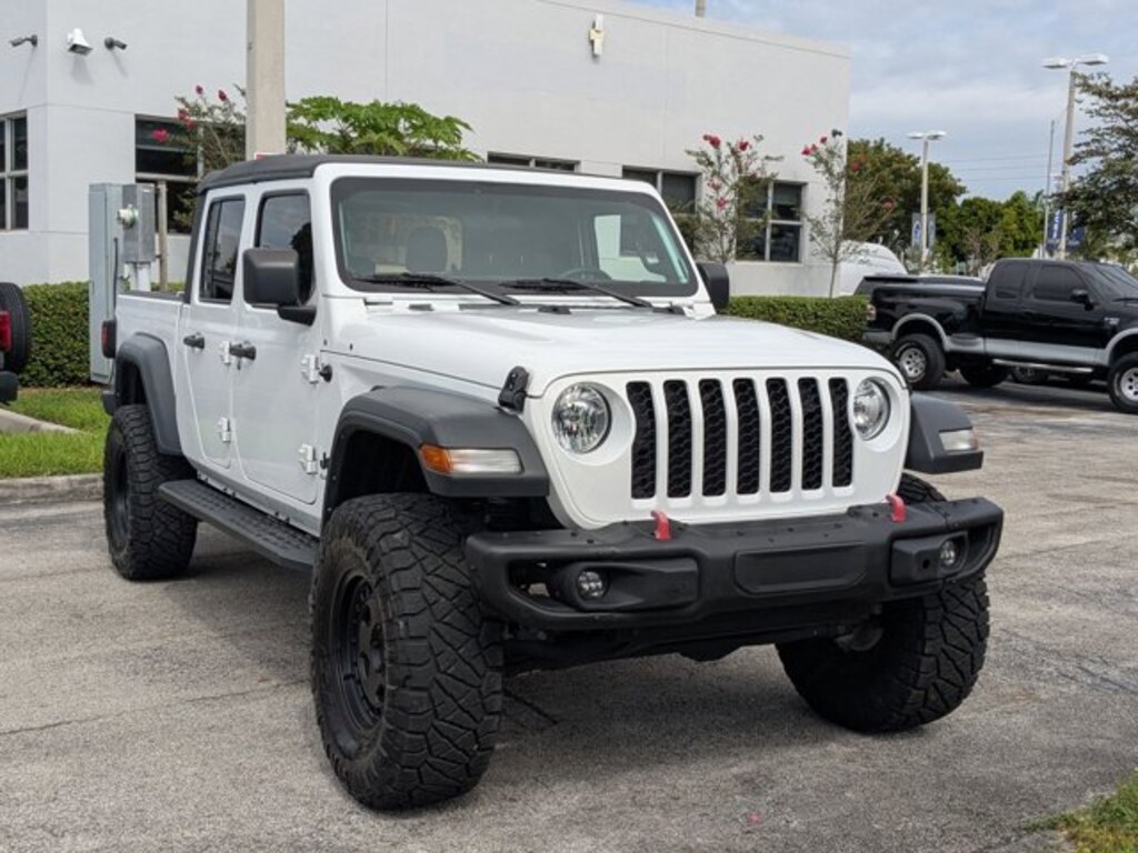 Used 2022 Jeep Gladiator Sport Truck Crew Cab