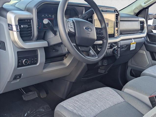 2026 Ford F-350 XLT photo 3