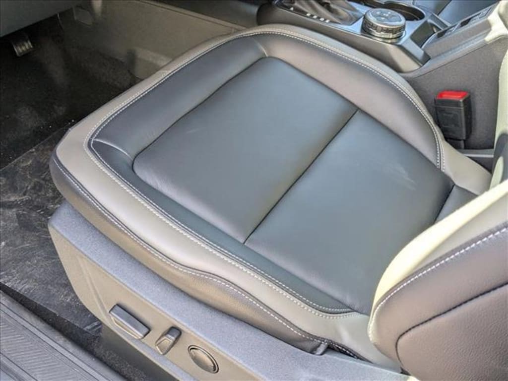 New 2025 Ford Bronco Outer Banks SUV